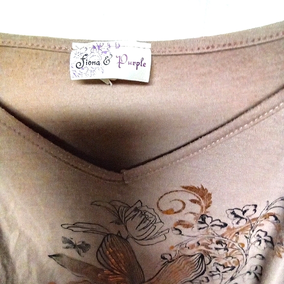 SOLD *Buy 1 get 1 Free,Fiona & Purple open shoulder shirt - Picture 2 of 4